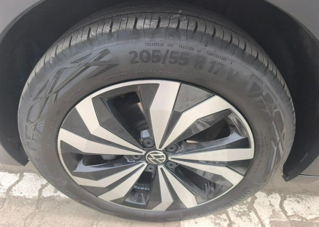 Volkswagen T-Cross - Zdjęcie 17
