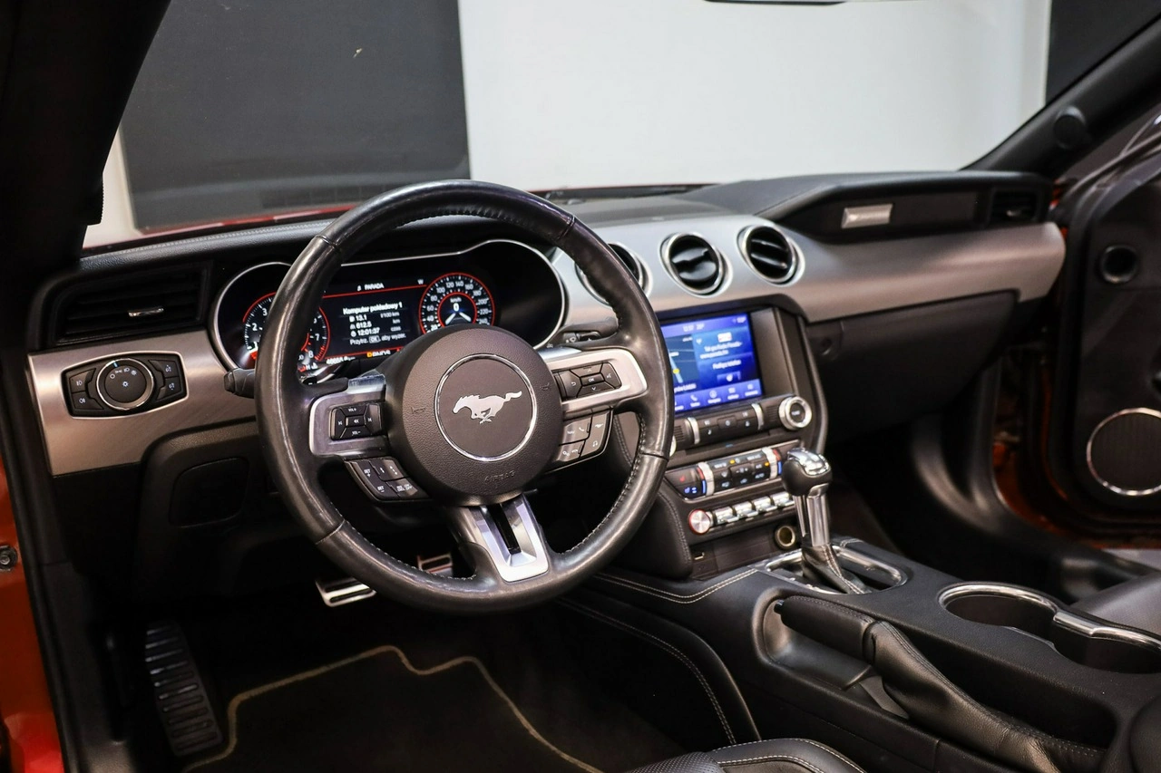 Ford Mustang - Zdjęcie 14