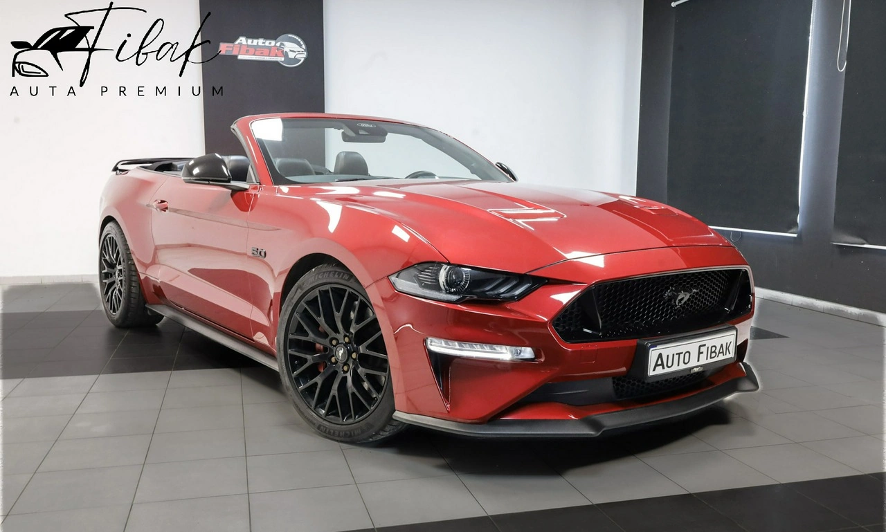 Ford Mustang - Główne zdjęcie