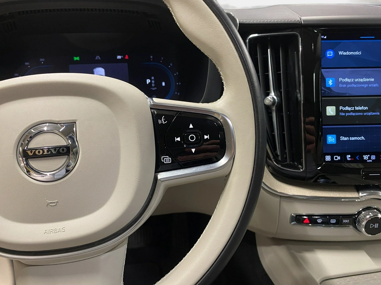 Volvo XC 60 - Zdjęcie 22