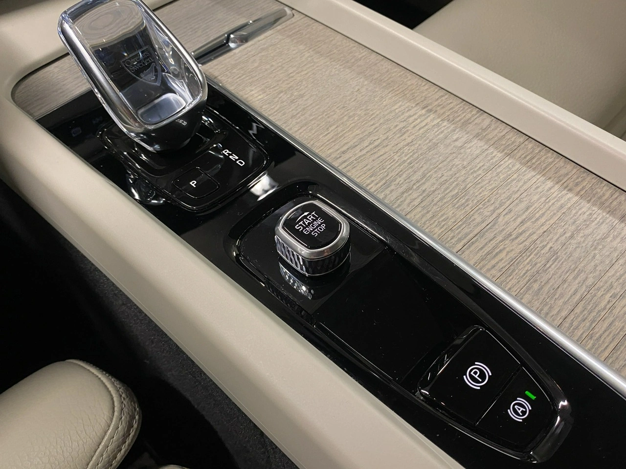 Volvo XC 60 - Zdjęcie 35