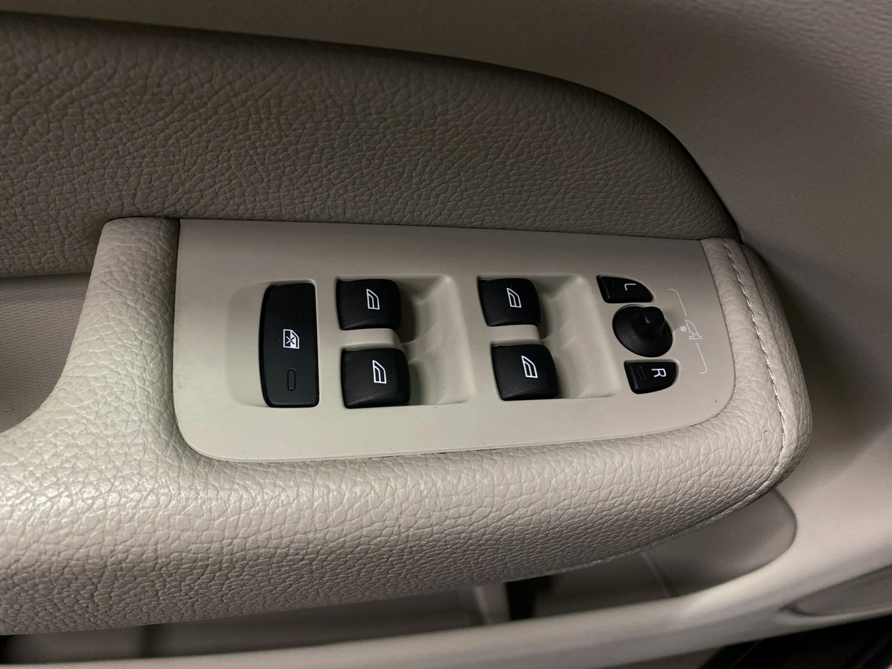Volvo XC 60 - Zdjęcie 38