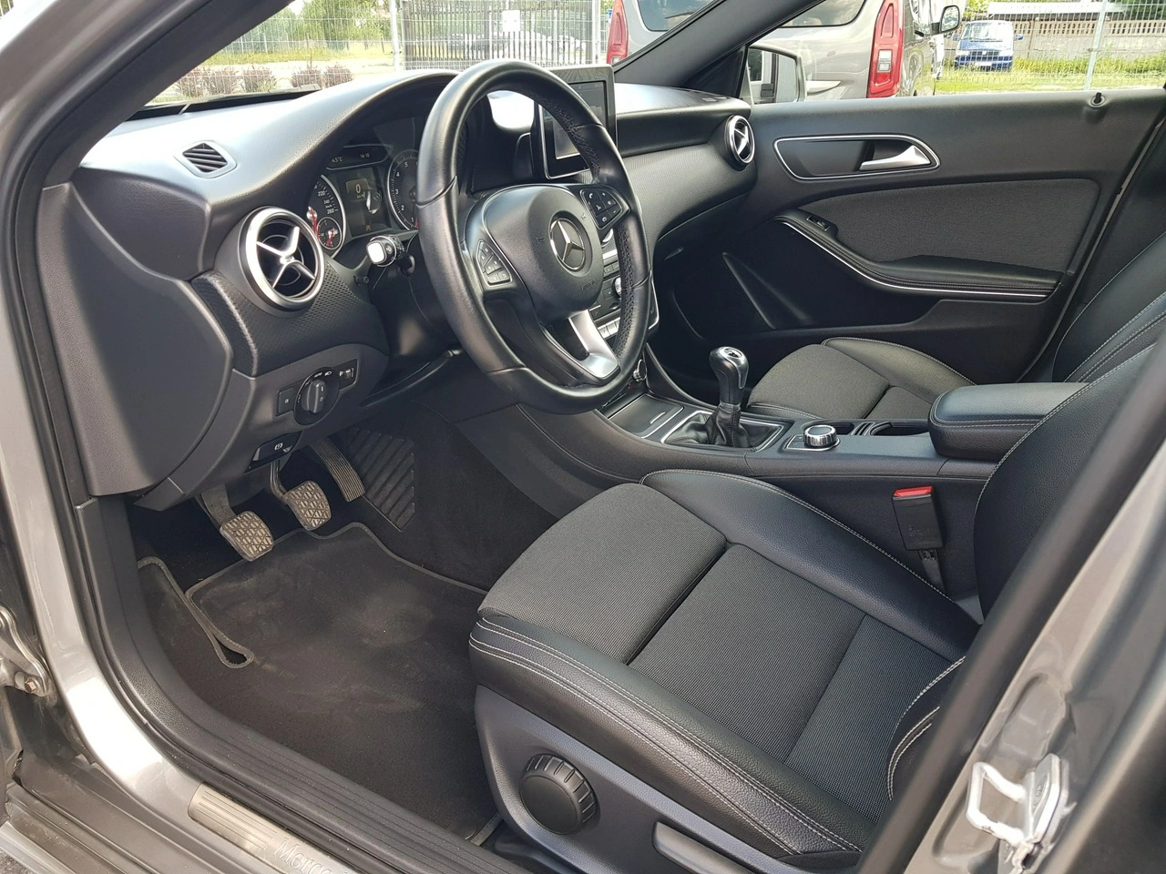 Mercedes A 160 - Zdjęcie 9