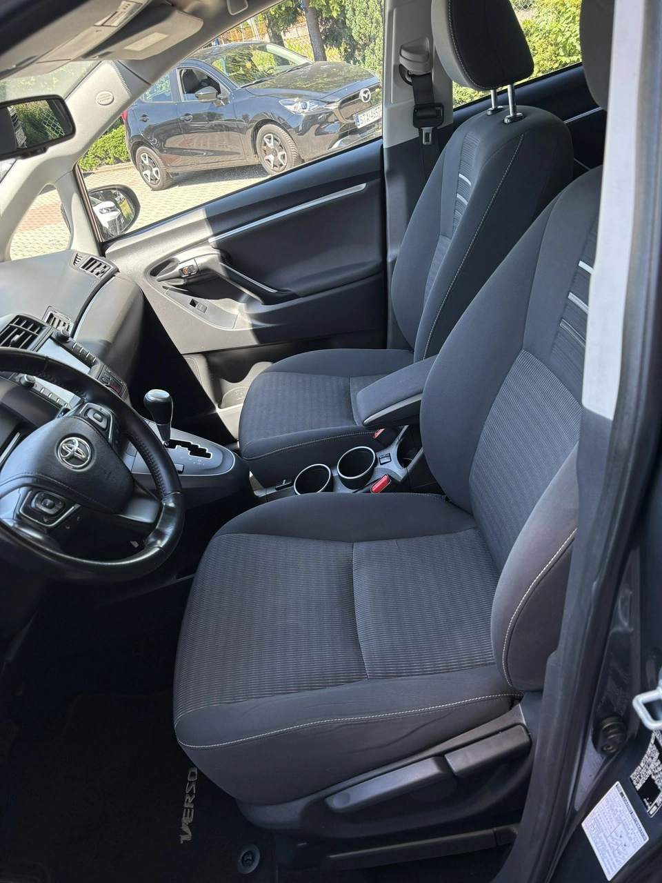 Toyota Verso - Zdjęcie 9