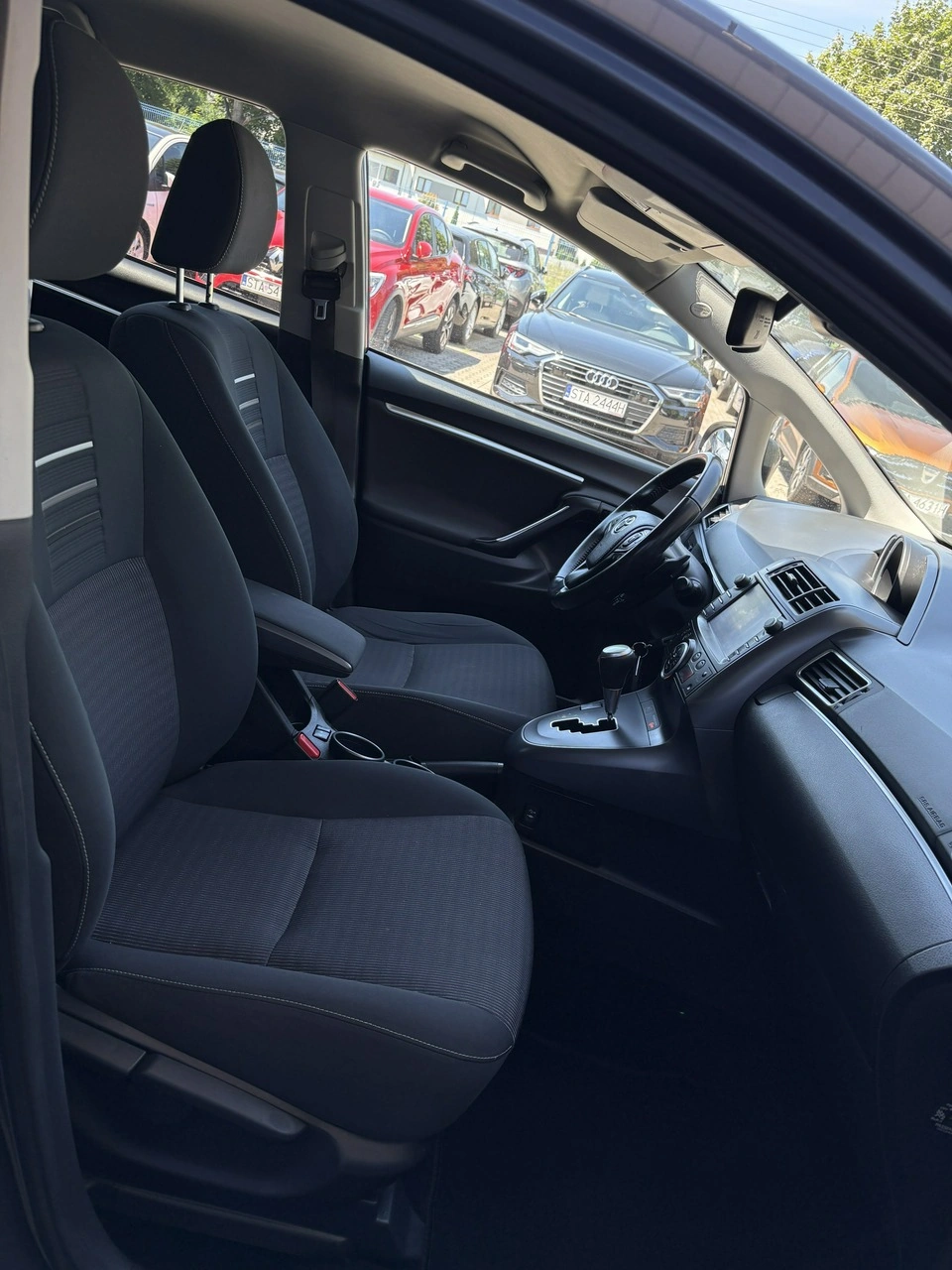 Toyota Verso - Zdjęcie 12