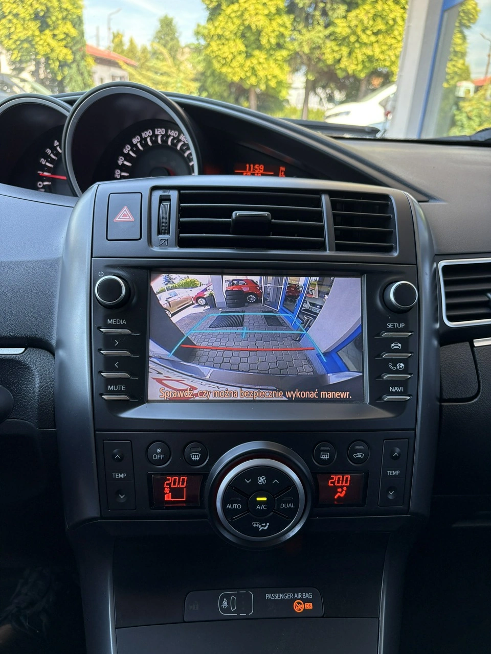 Toyota Verso - Zdjęcie 19
