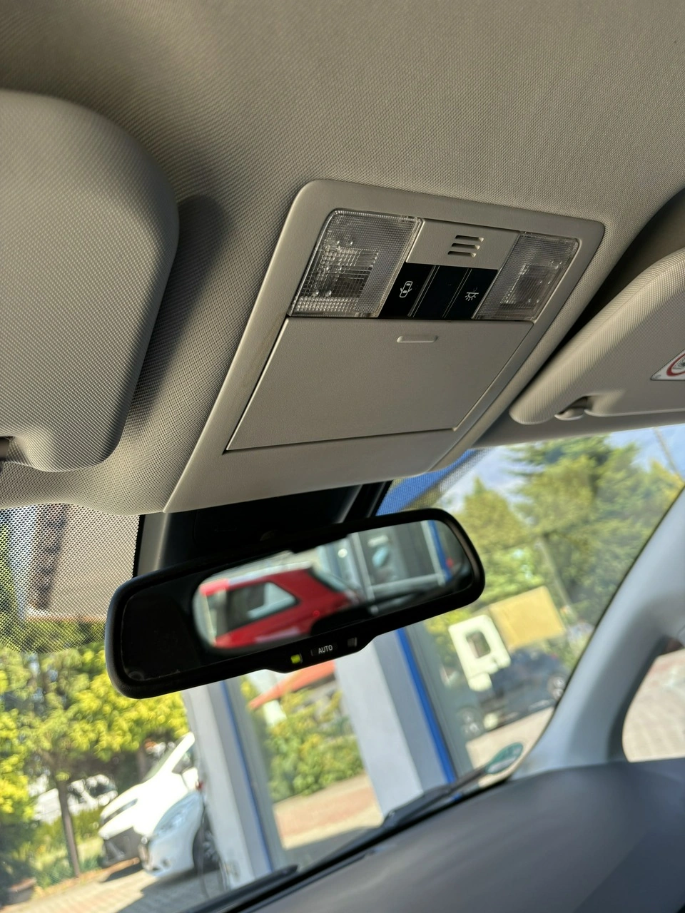 Toyota Verso - Zdjęcie 24