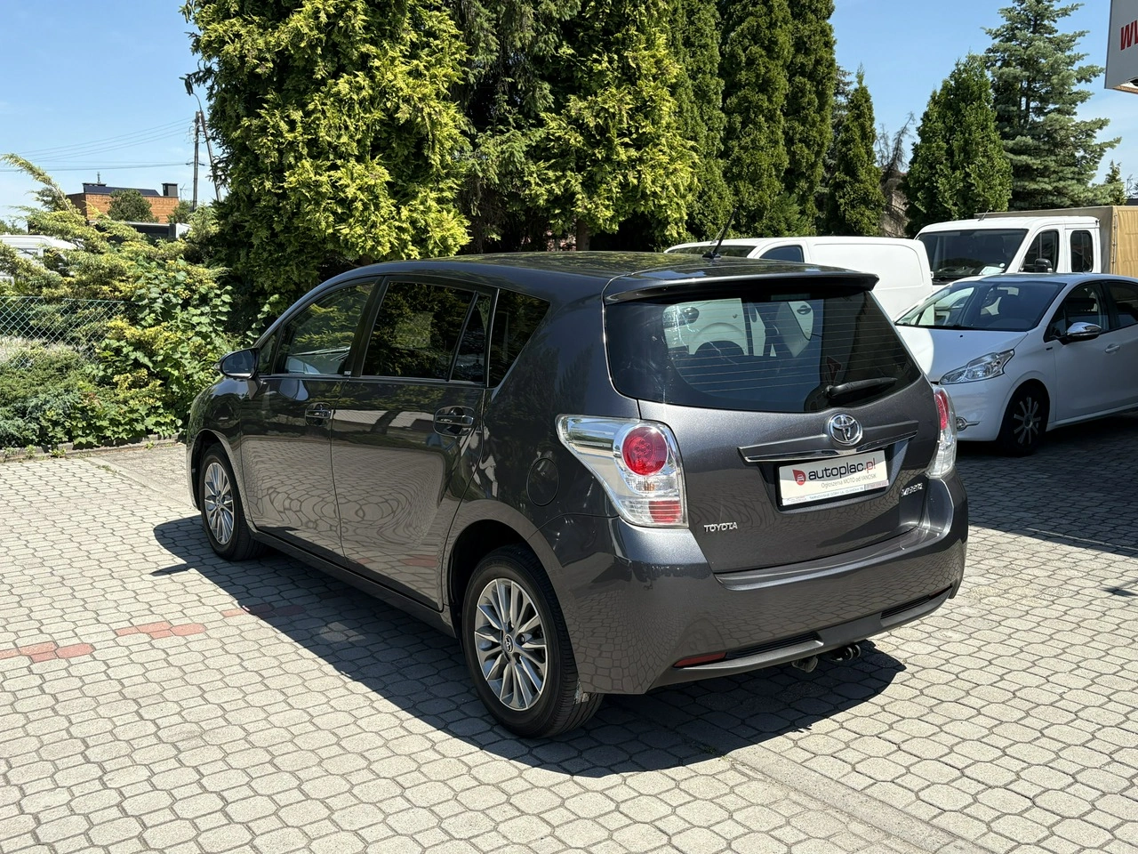 Toyota Verso - Zdjęcie 4