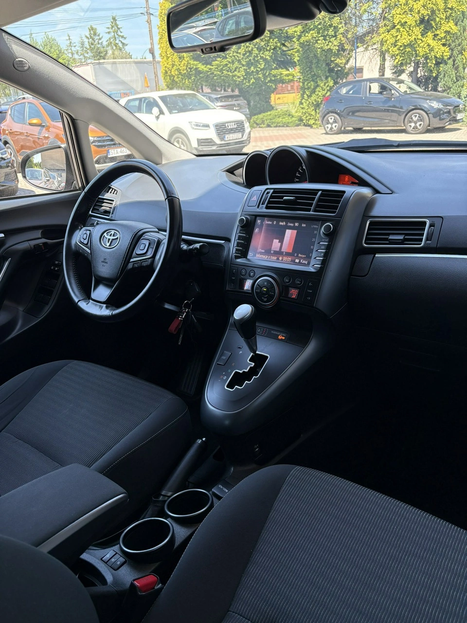 Toyota Verso - Zdjęcie 6