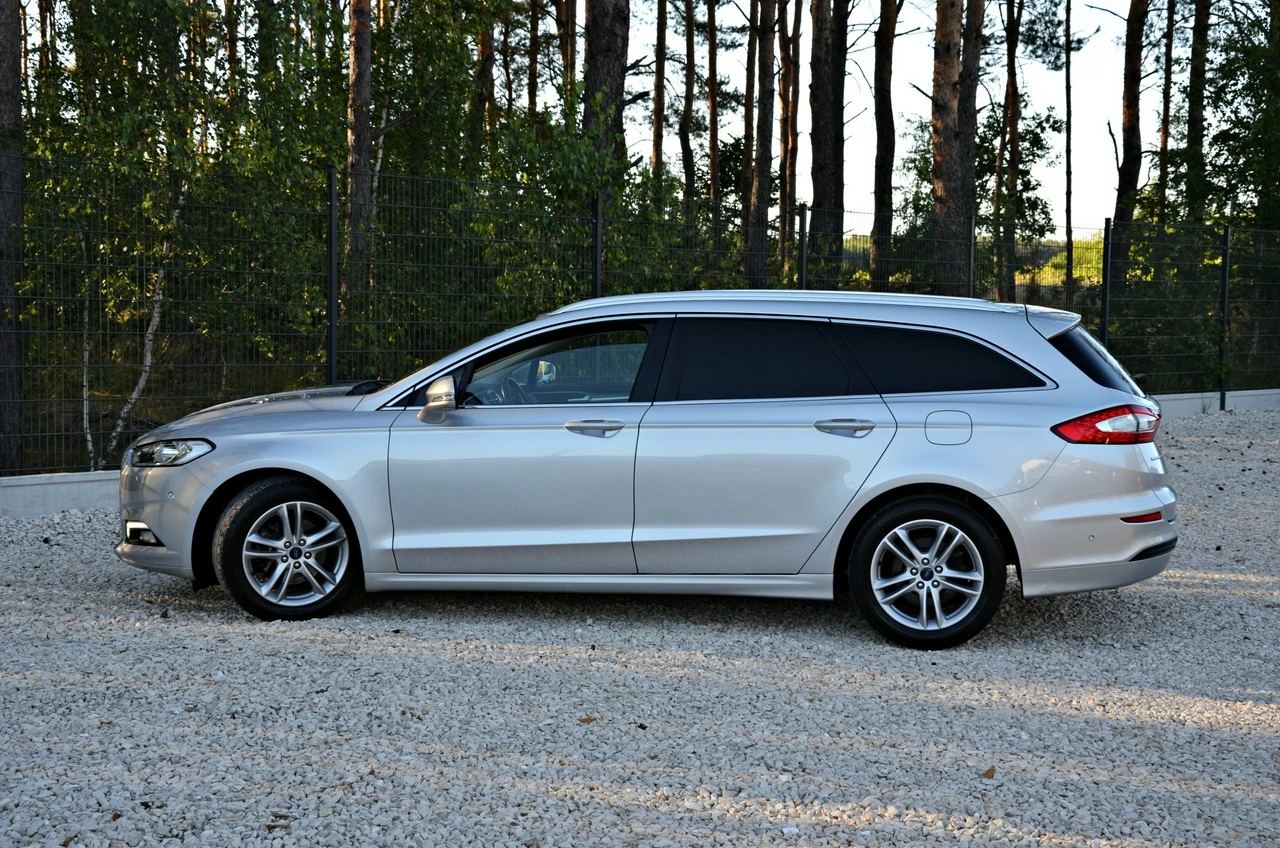 Ford Mondeo - Zdjęcie 21