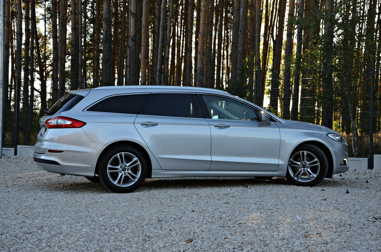 Ford Mondeo - Zdjęcie 24