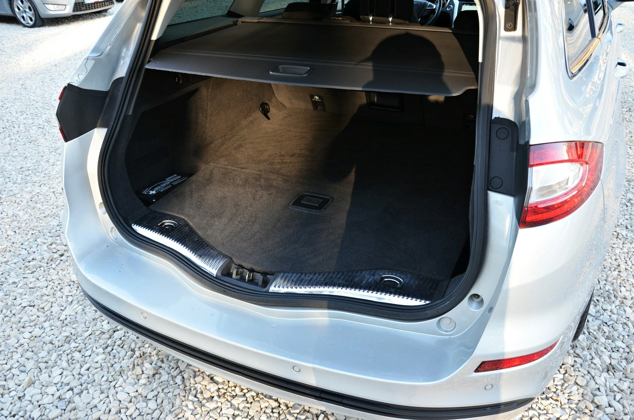 Ford Mondeo - Zdjęcie 32