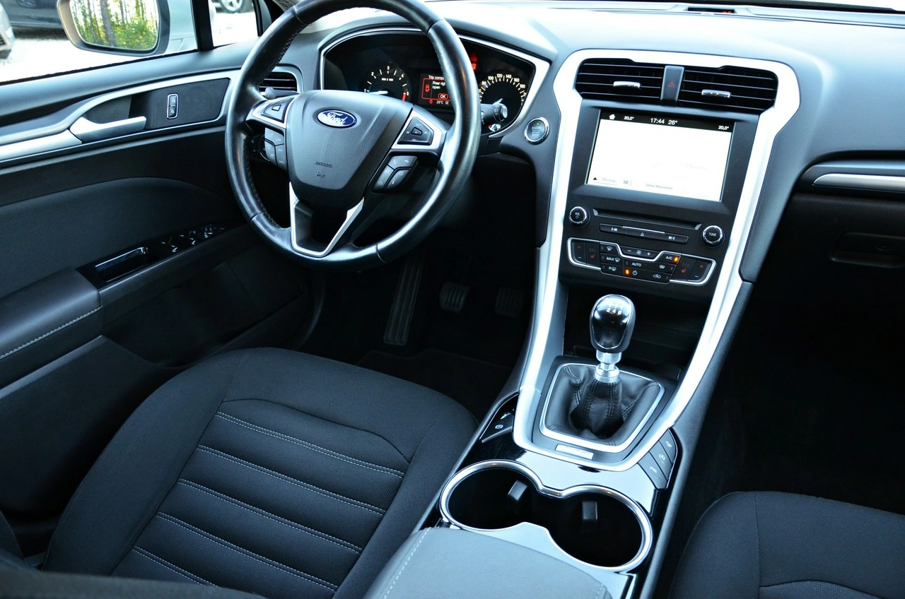Ford Mondeo - Zdjęcie 34