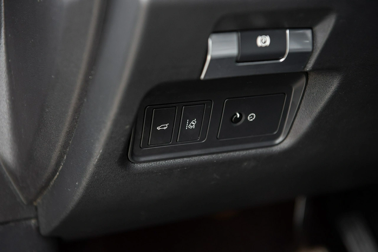 Jaguar E-Pace - Zdjęcie 26