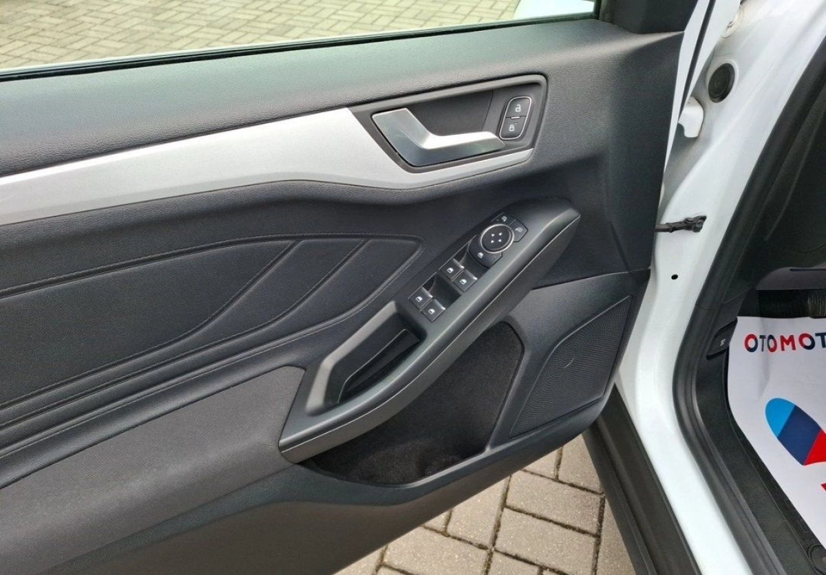 Ford Focus - Zdjęcie 15