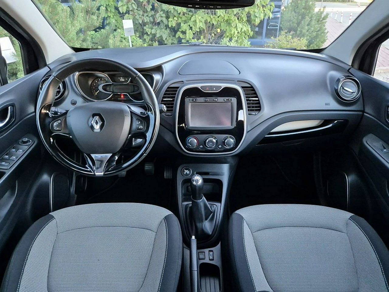 Renault Captur - Zdjęcie 15