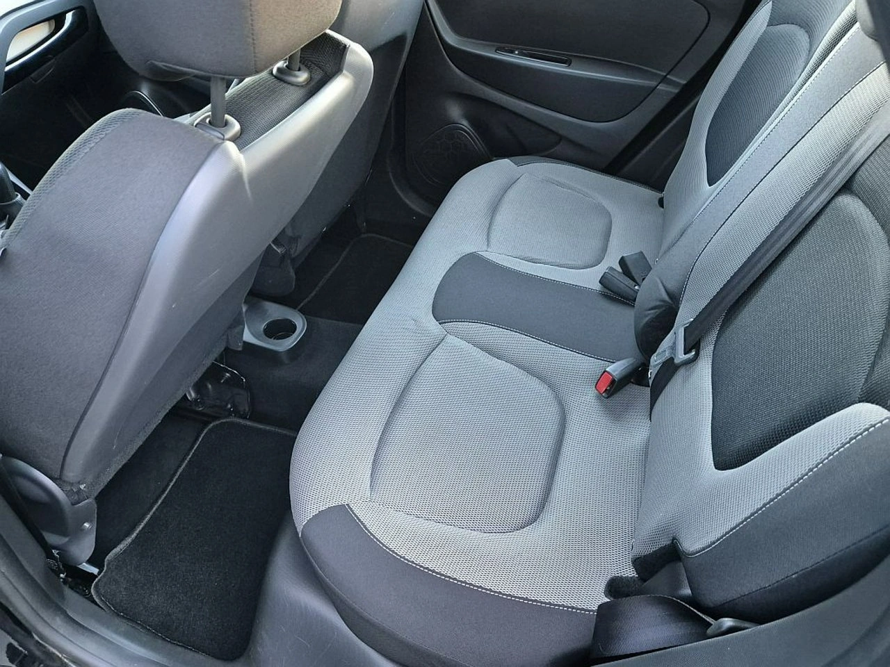 Renault Captur - Zdjęcie 16