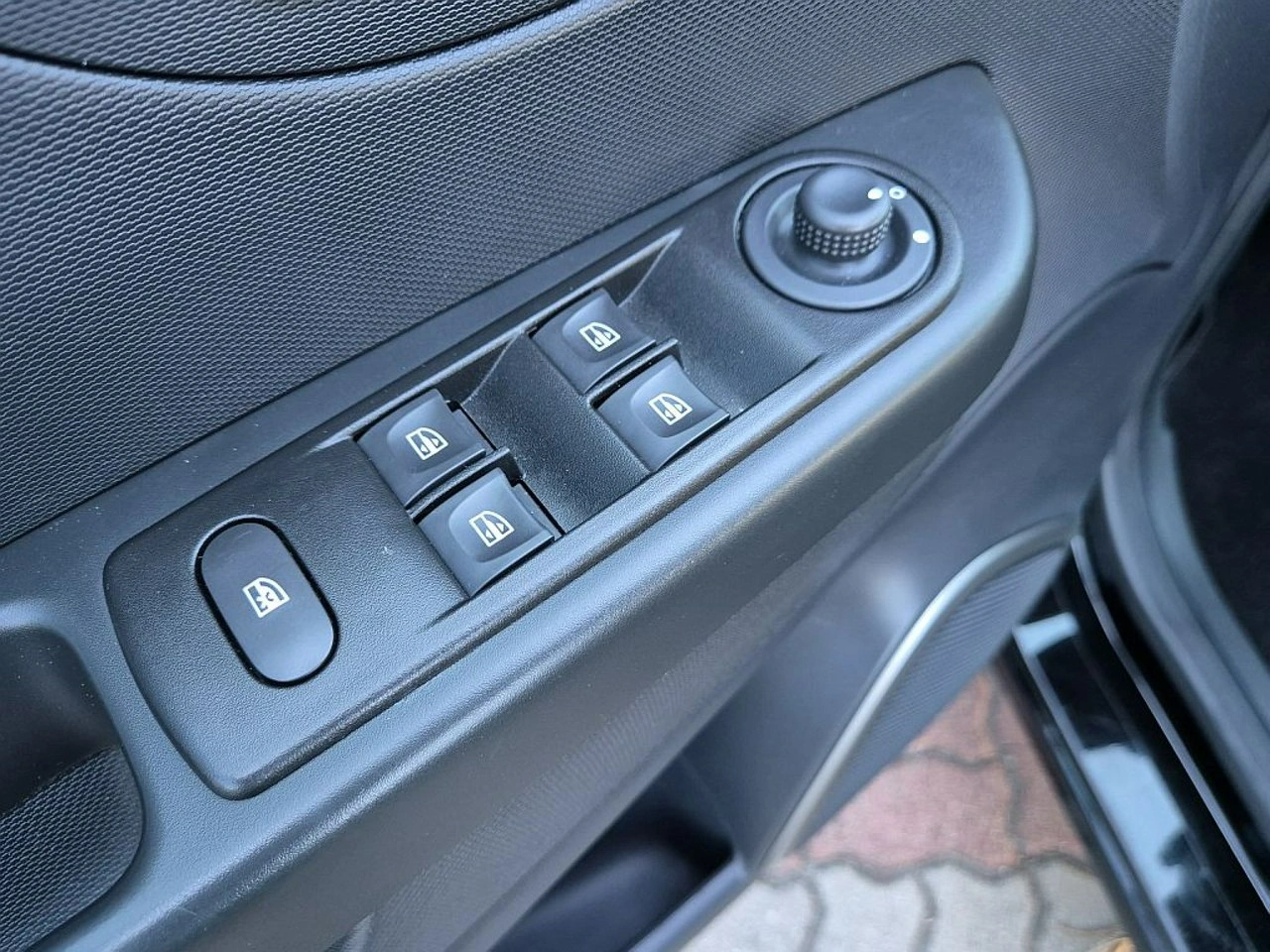 Renault Captur - Zdjęcie 10