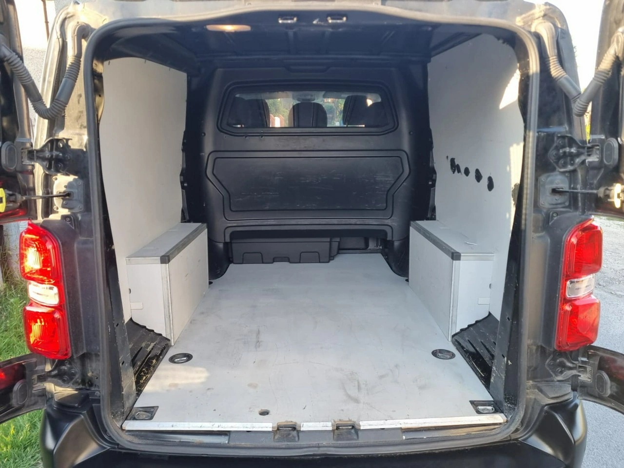 Opel Vivaro - Zdjęcie 16