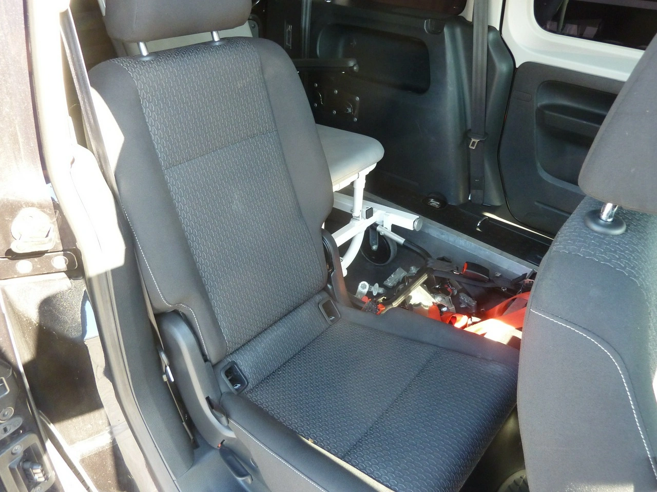 Volkswagen Caddy - Zdjęcie 13