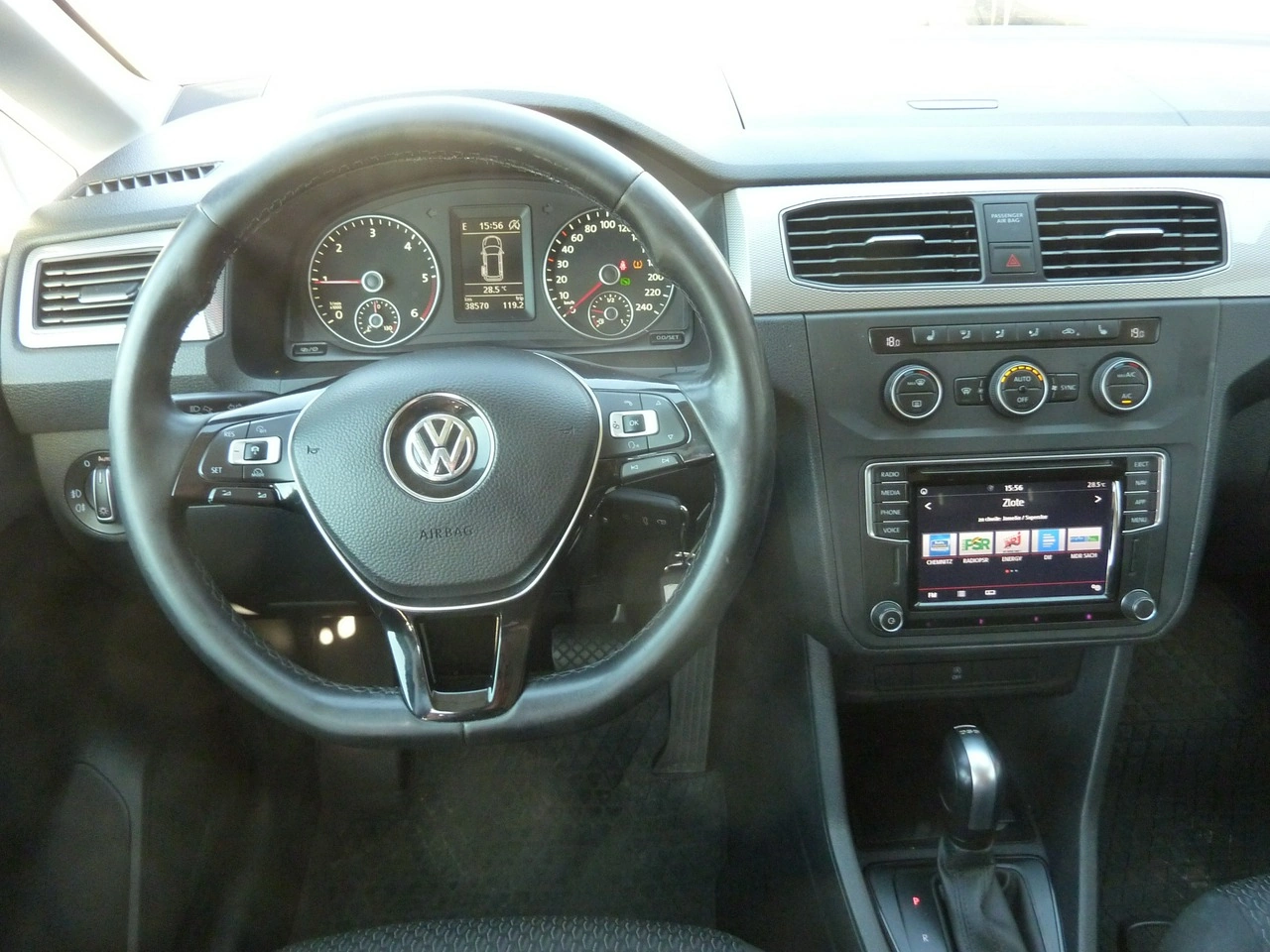 Volkswagen Caddy - Zdjęcie 17