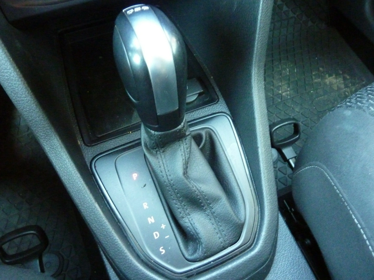 Volkswagen Caddy - Zdjęcie 26