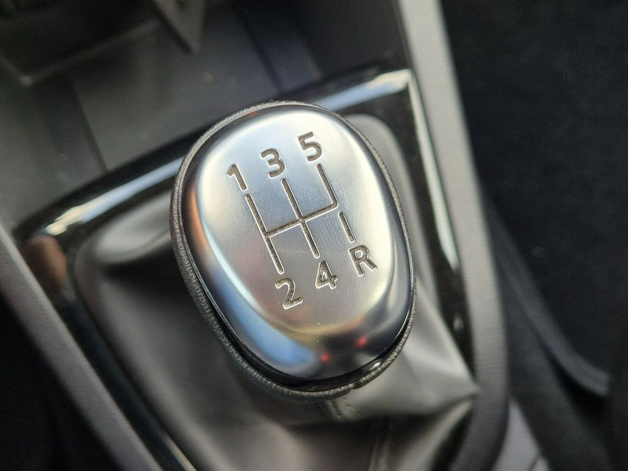 Renault Clio - Zdjęcie 23