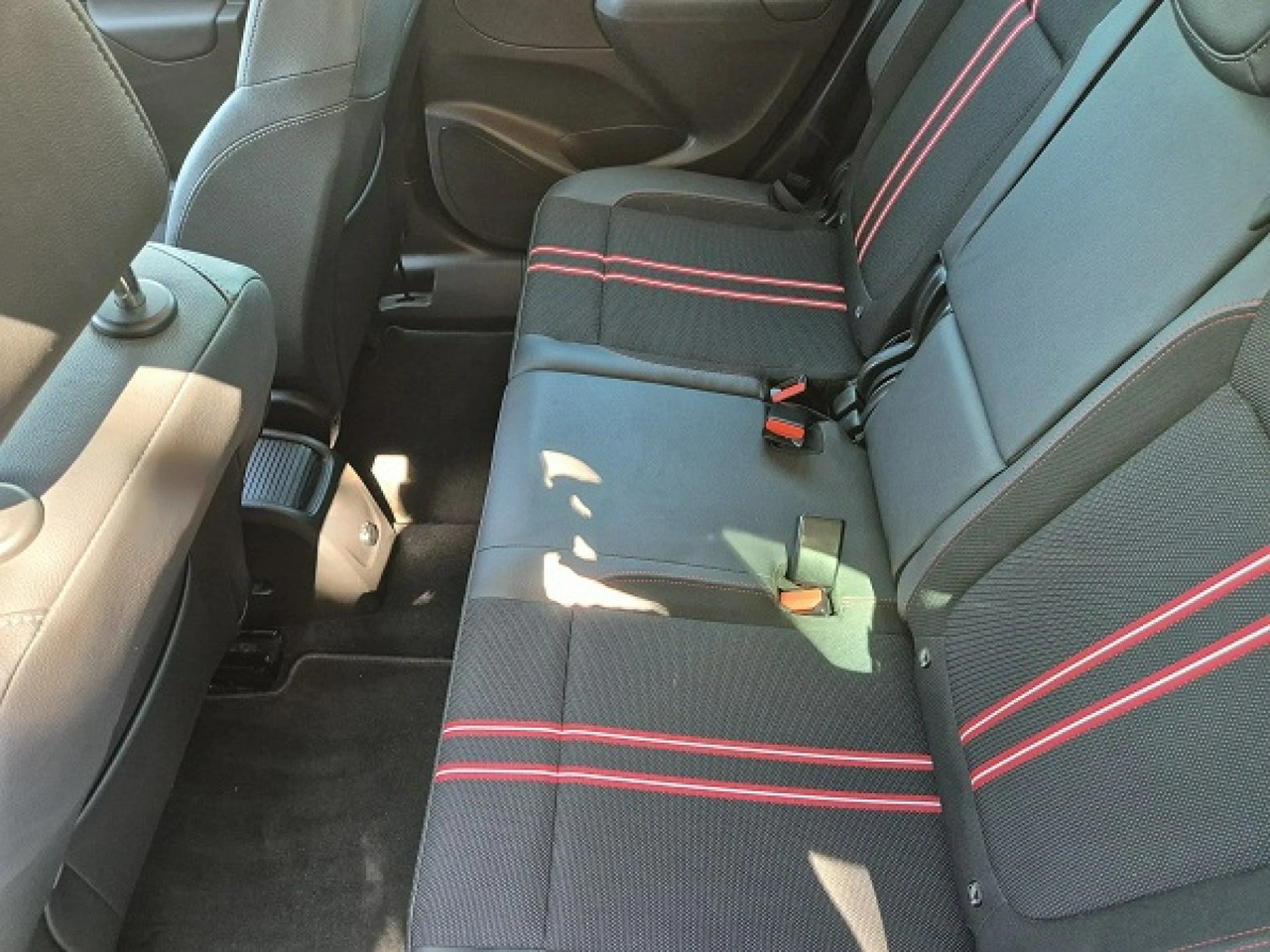 Opel Crossland X - Zdjęcie 20