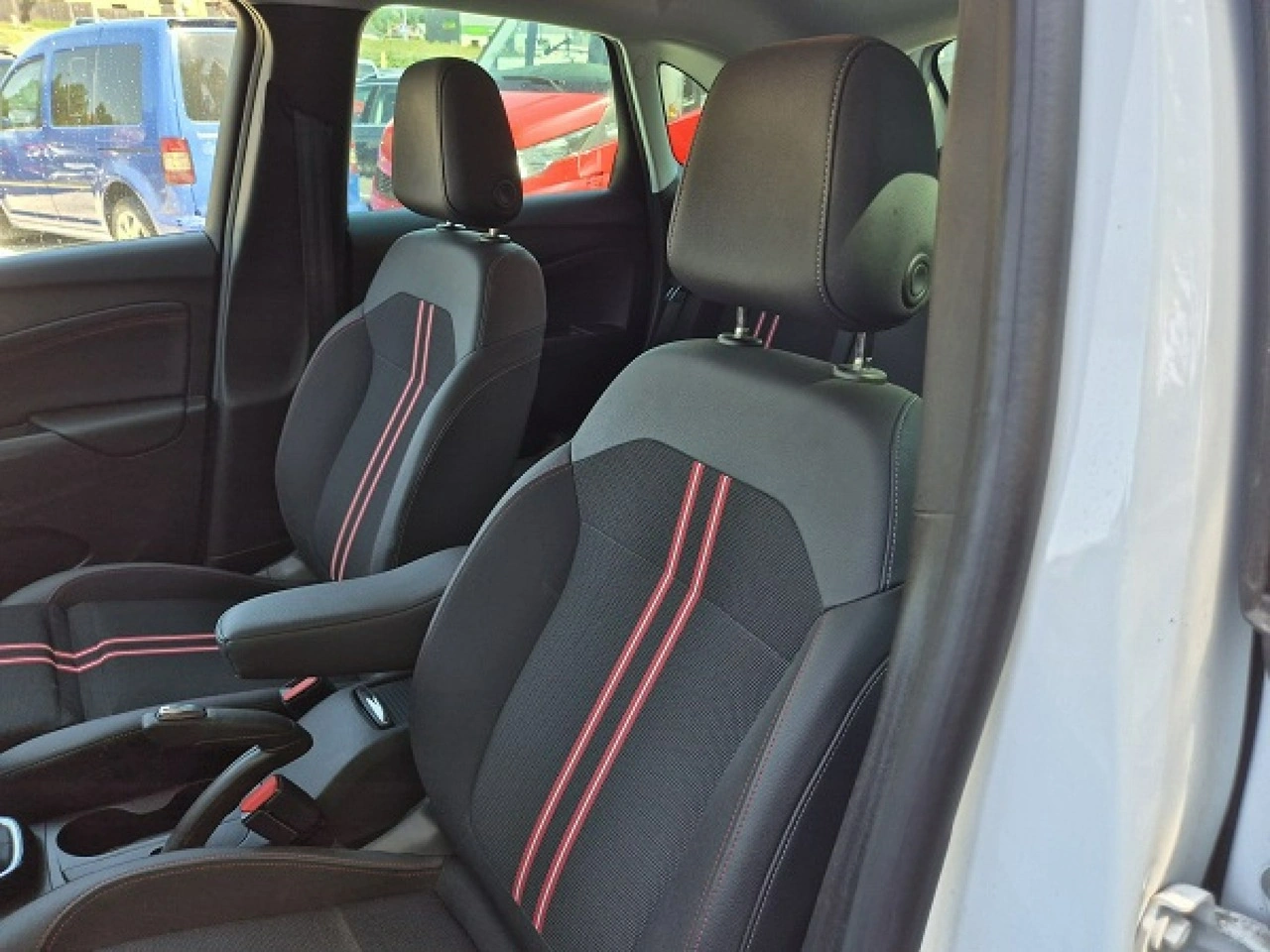 Opel Crossland X - Zdjęcie 23