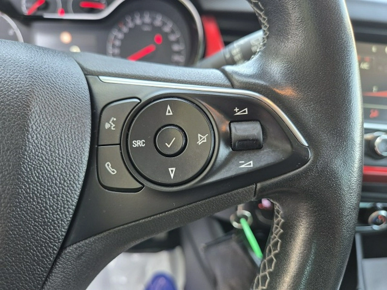 Opel Crossland X - Zdjęcie 27