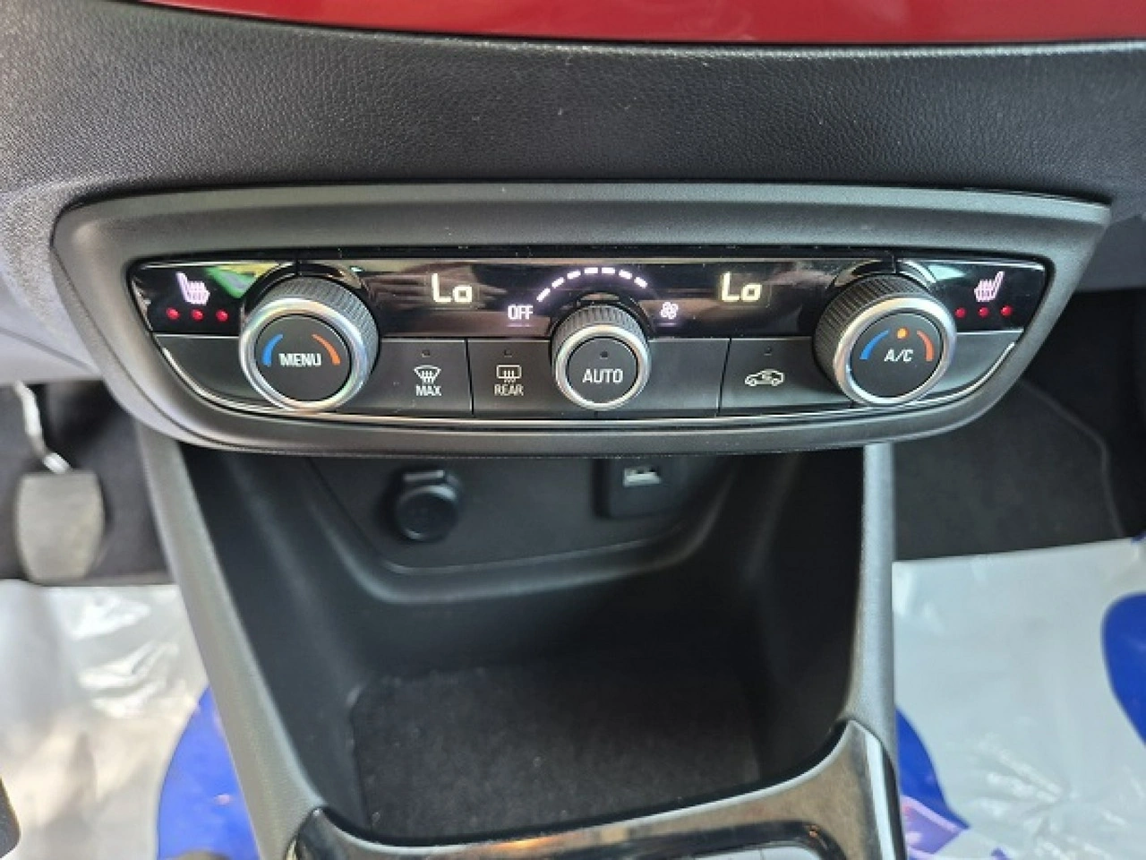 Opel Crossland X - Zdjęcie 32