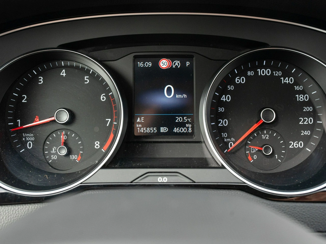 Volkswagen Passat - Zdjęcie 11