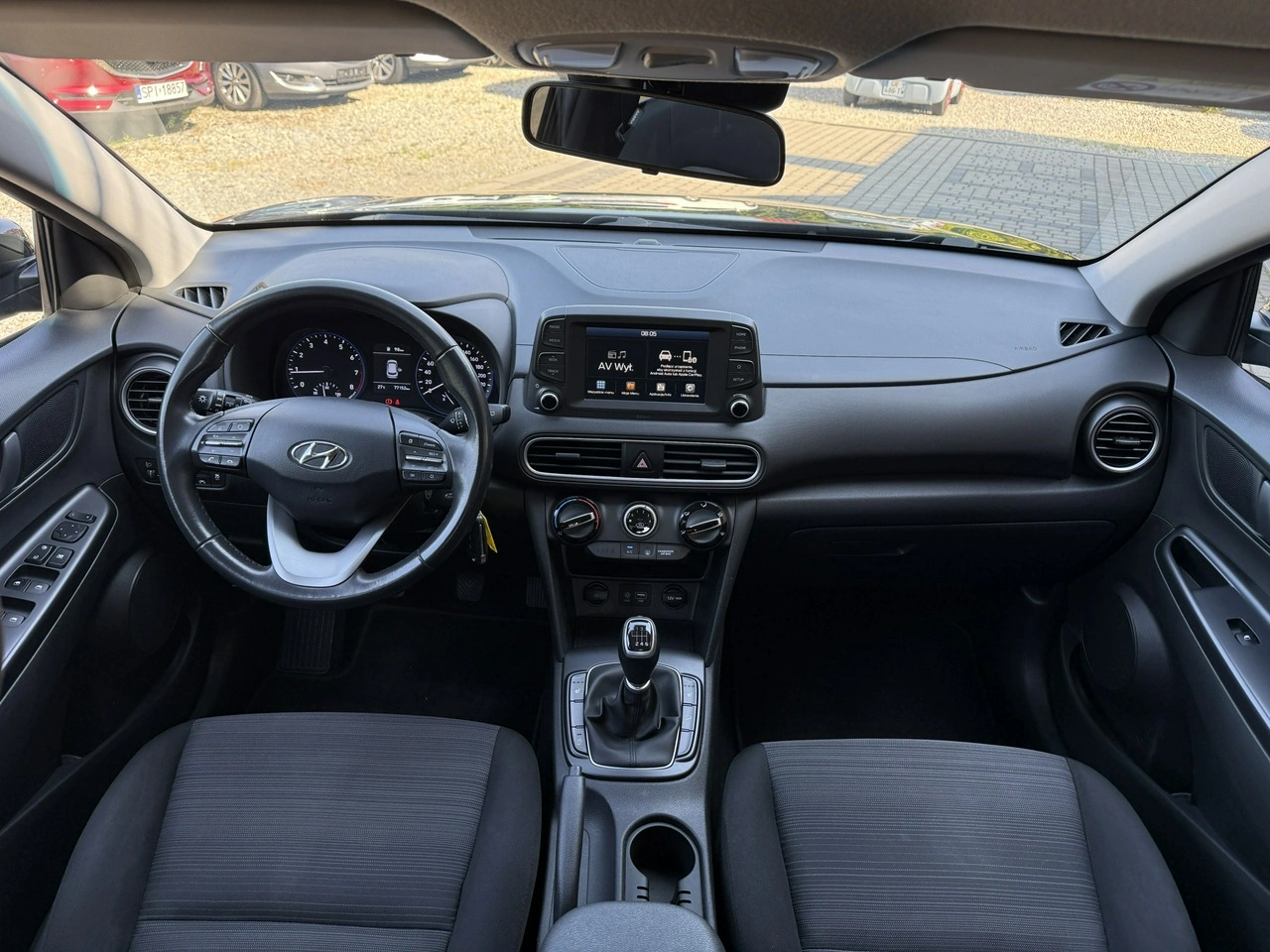 Hyundai Kona - Zdjęcie 12