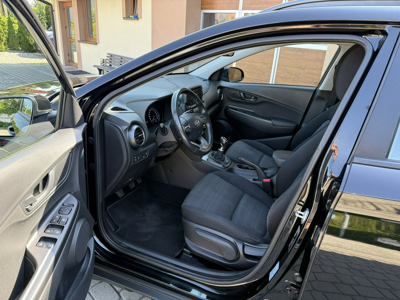 Hyundai Kona - Zdjęcie 19