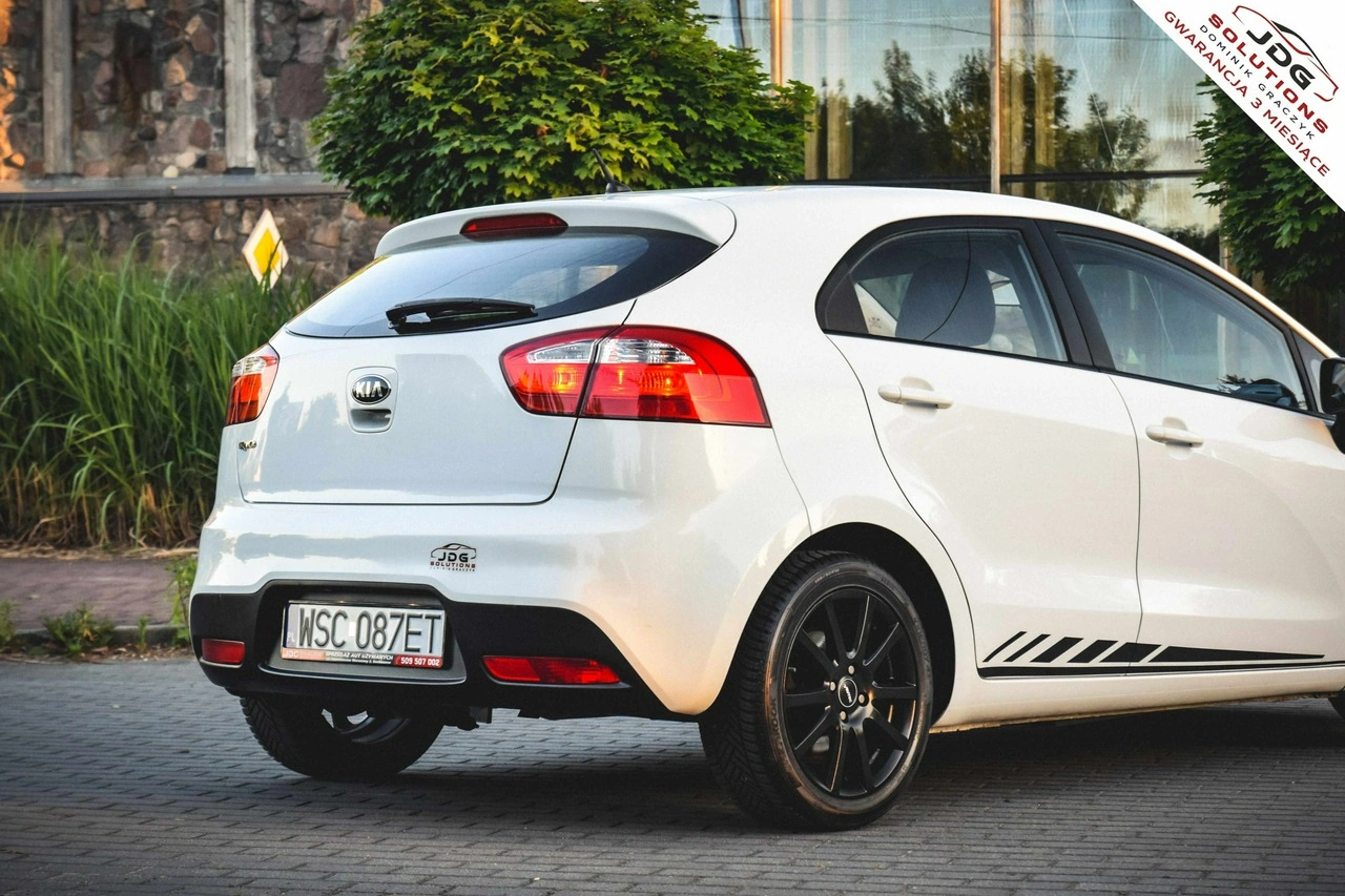 Kia Rio - Zdjęcie 11