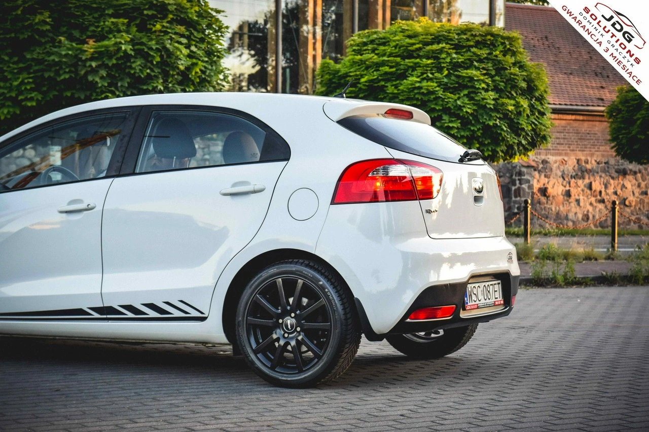 Kia Rio - Zdjęcie 12