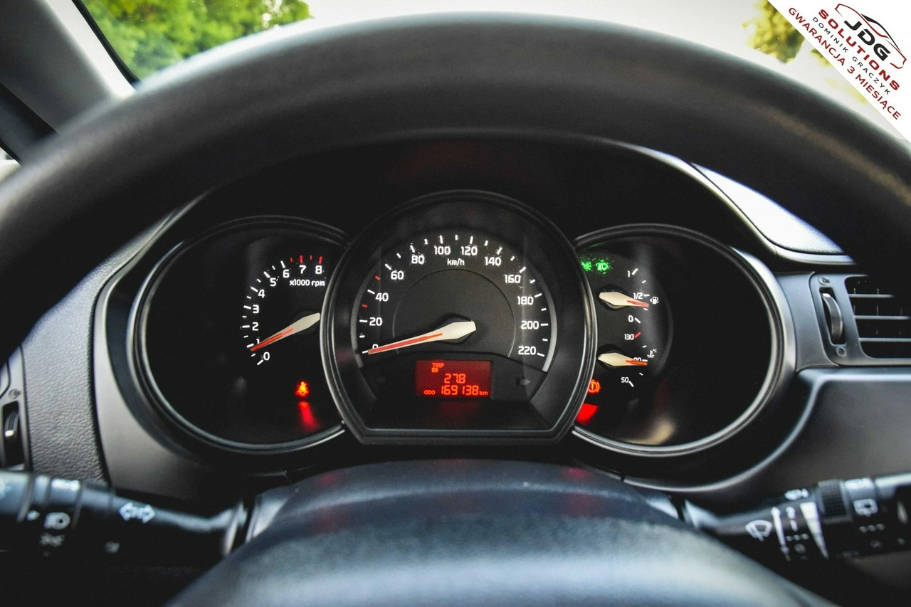 Kia Rio - Zdjęcie 19