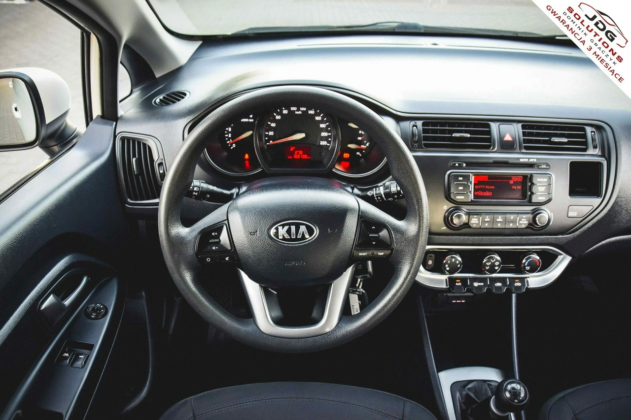 Kia Rio - Zdjęcie 23