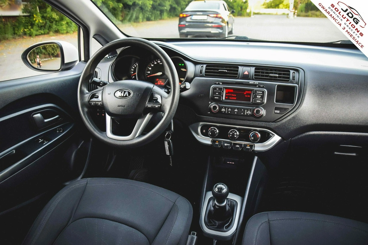 Kia Rio - Zdjęcie 25