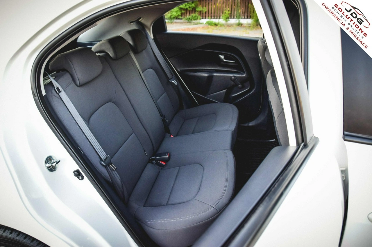 Kia Rio - Zdjęcie 29