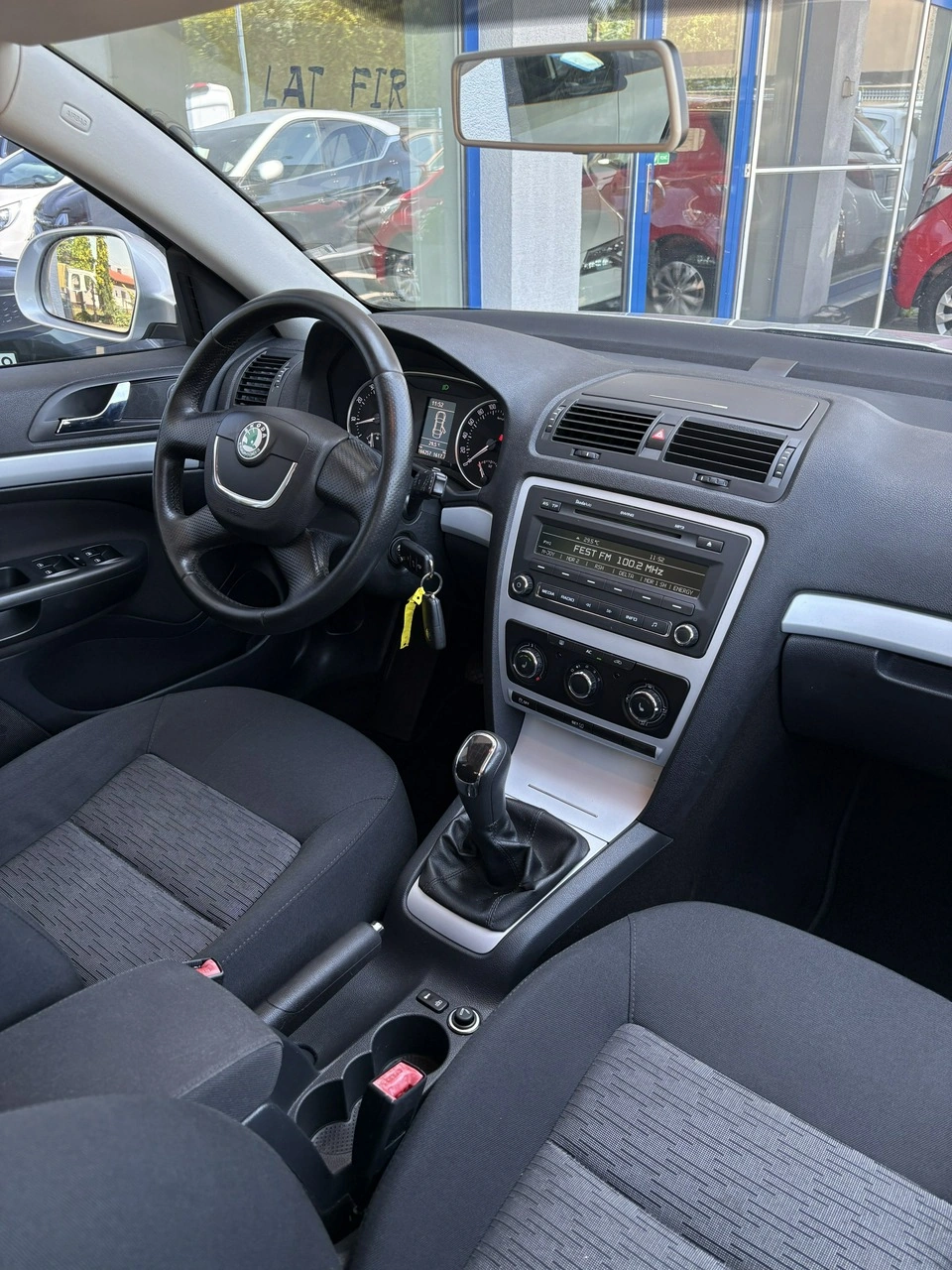 Skoda Octavia - Zdjęcie 10