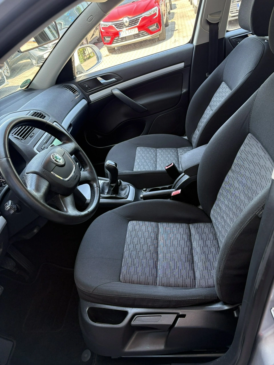 Skoda Octavia - Zdjęcie 13
