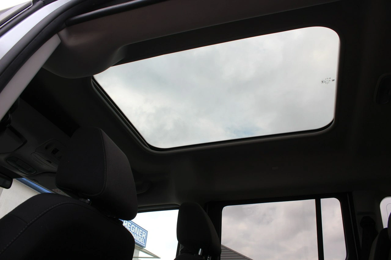 Ford Tourneo Connect - Zdjęcie 19