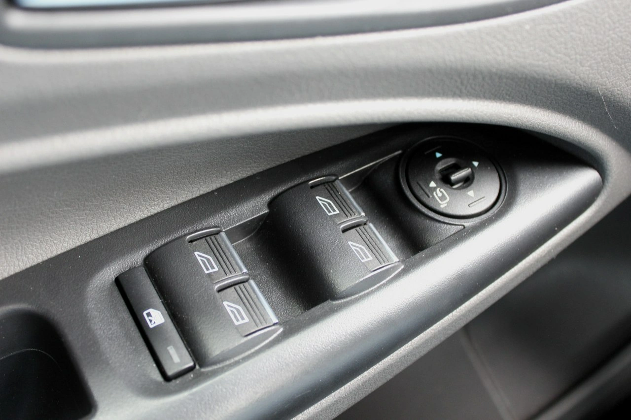 Ford Tourneo Connect - Zdjęcie 23