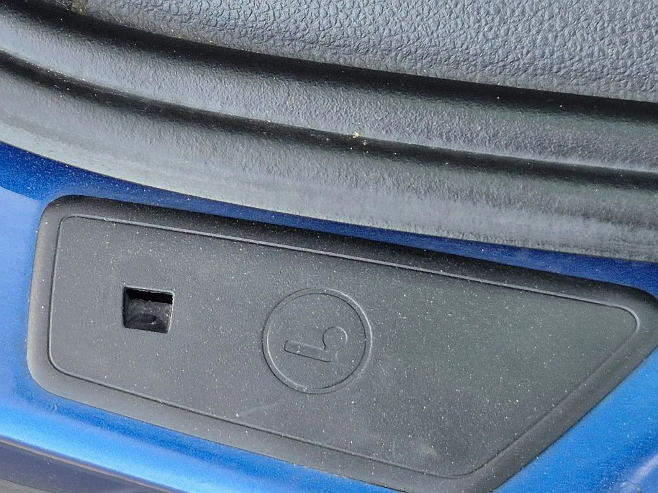 Volkswagen Tiguan - Zdjęcie 16