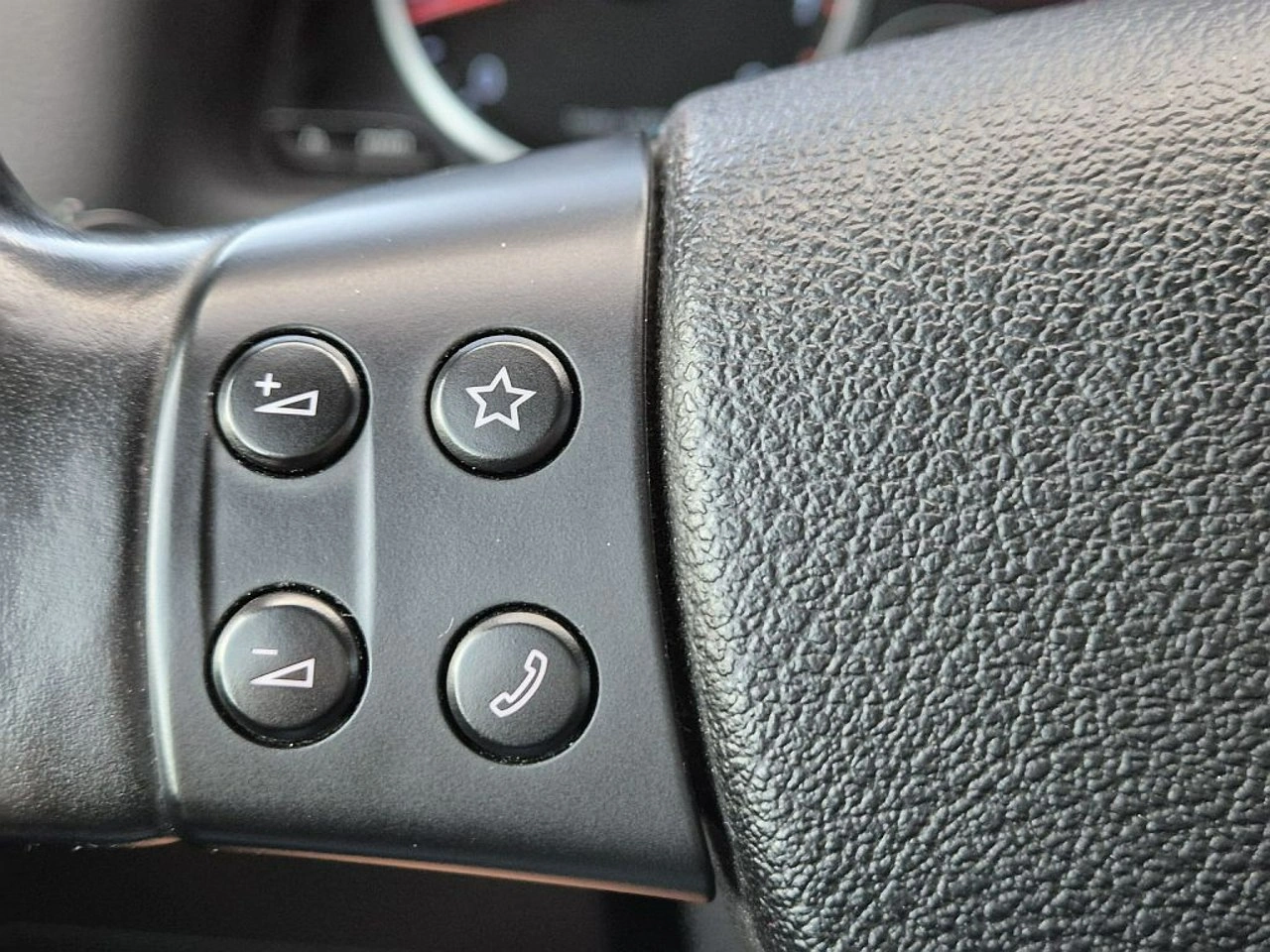 Volkswagen Tiguan - Zdjęcie 20