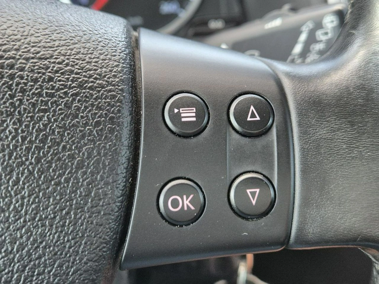 Volkswagen Tiguan - Zdjęcie 21