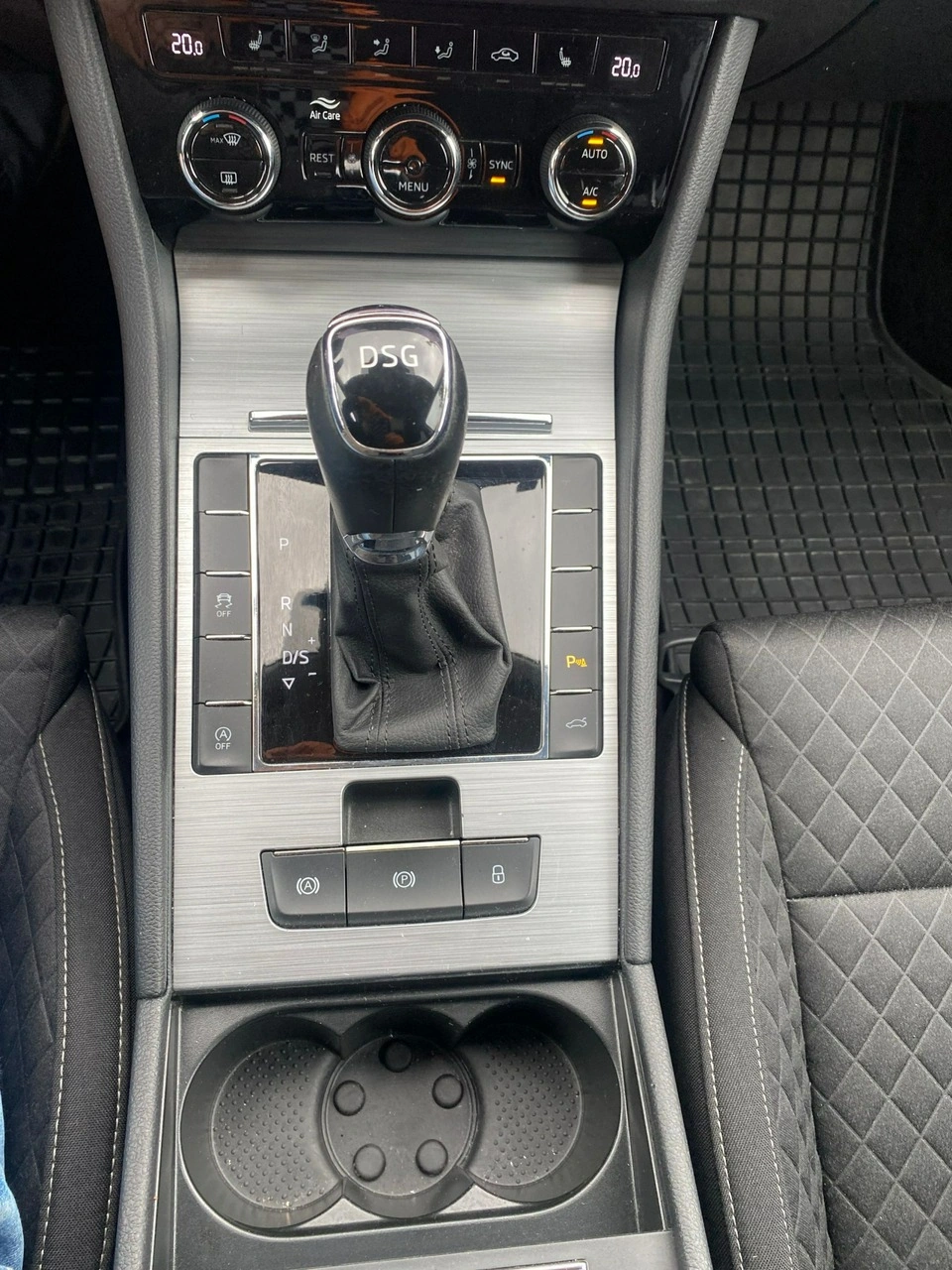 Skoda Superb - Zdjęcie 12