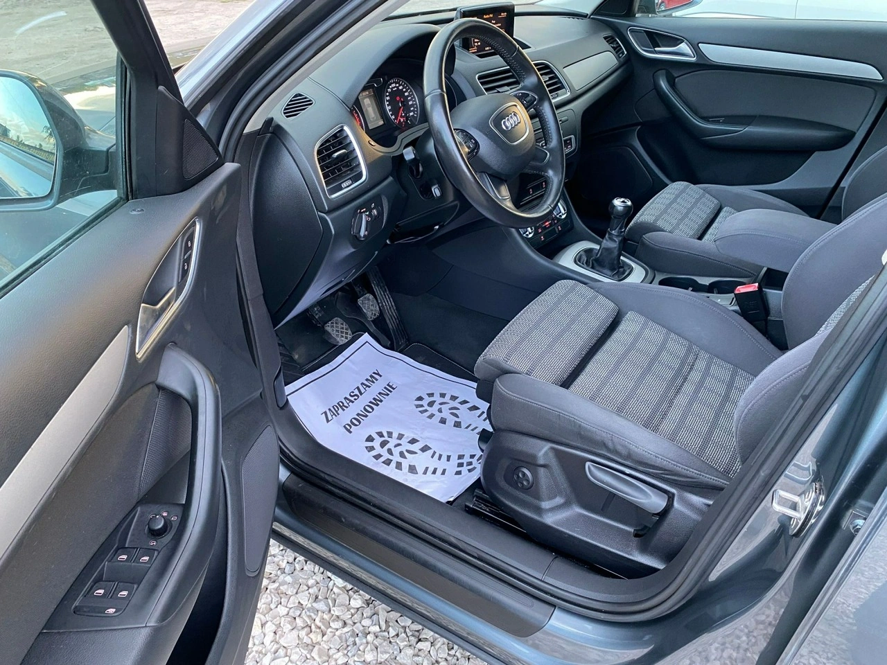 Audi Q3 - Zdjęcie 8