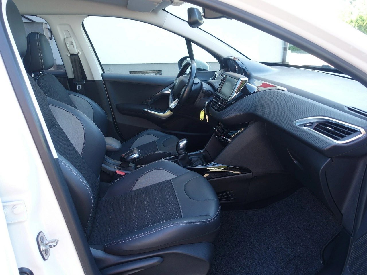 Peugeot 2008 - Zdjęcie 14